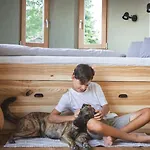 Ferienhaus Wohnwagon Paul - Autarkie Erleben! - Tiny House Oberschneiding